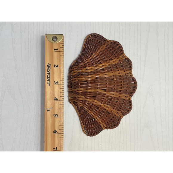Woven Rattan Seashell Trinket Dish Catch All Tray Beach Coastal Decor - Picture 3 of 4